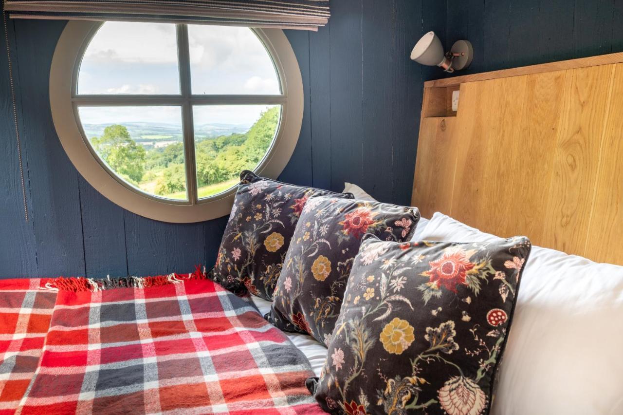 Tilbury Shepherd Huts With Hot Tubs Plus Holiday Cottages West Bagborough Exterior foto